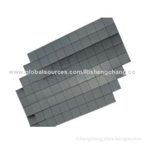 Flexible magnetic rubber sheet, can be stuck on fridge, door and other iron goods to decorate
